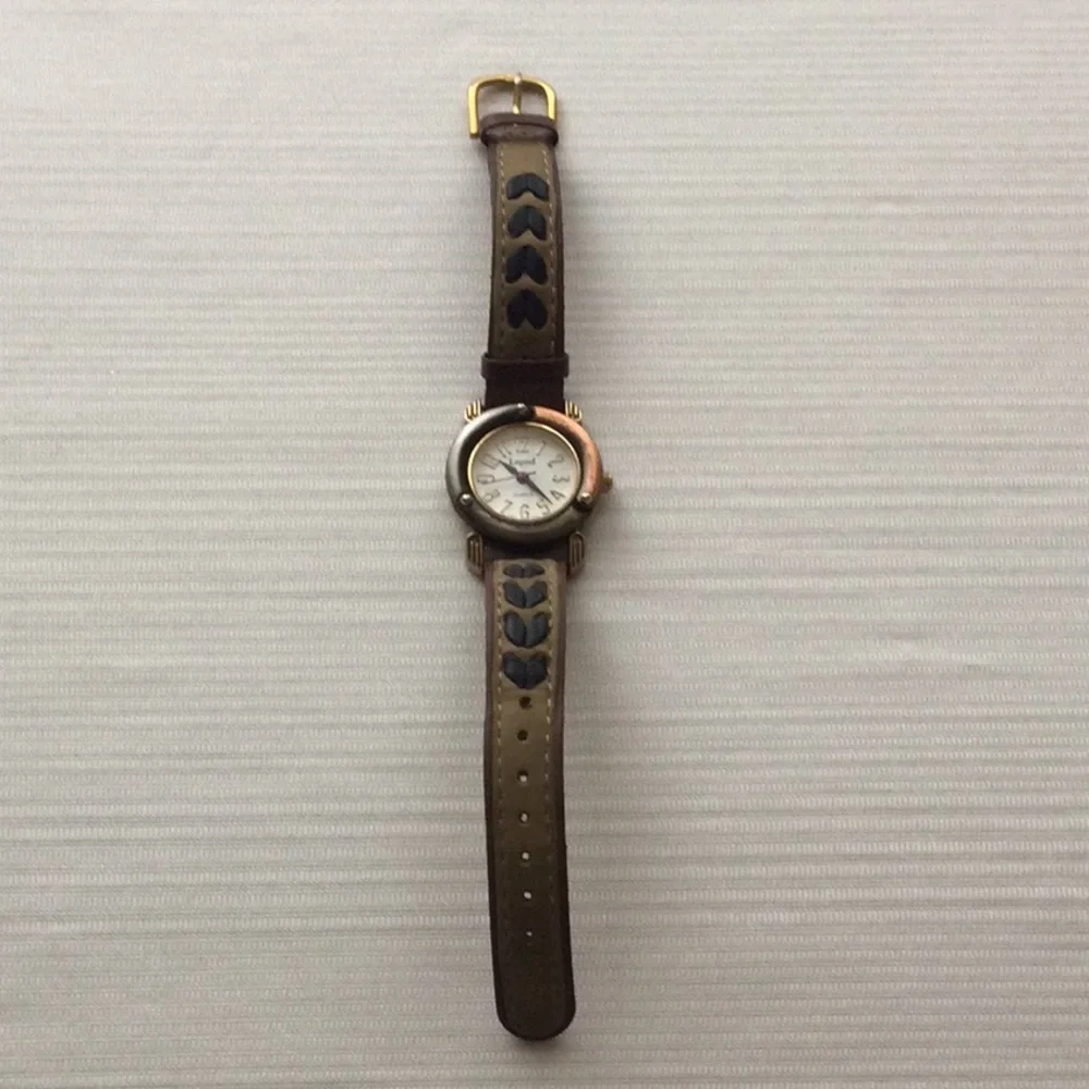 Legend Quartz Watch - Picture 2 of 8
